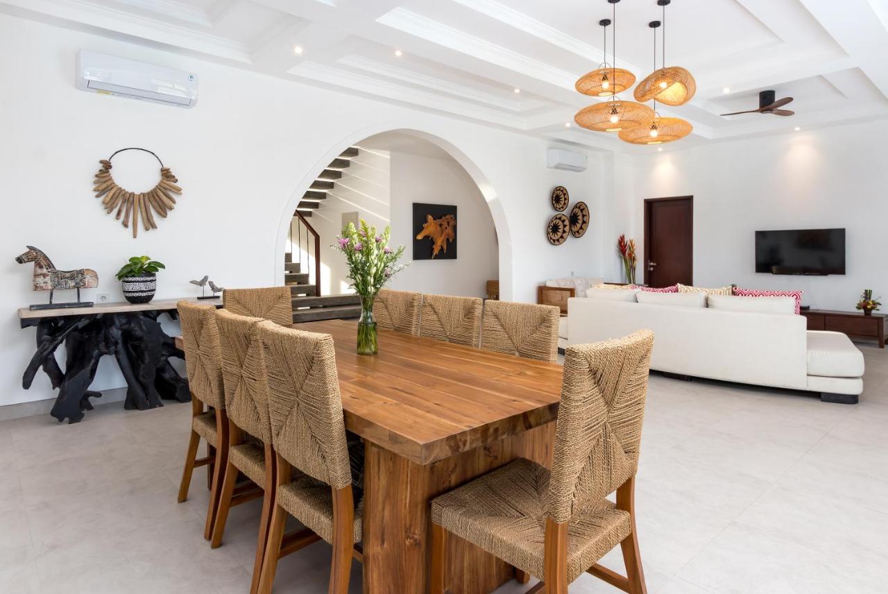 Villa Besakih 5Br, 5 Mins To Beach - Canggu Ngoại thất bức ảnh