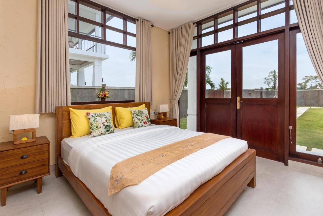 Villa Besakih 5Br, 5 Mins To Beach - Canggu Ngoại thất bức ảnh