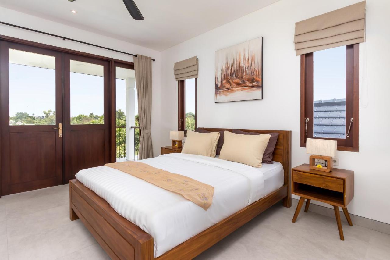 Villa Besakih 5Br, 5 Mins To Beach - Canggu Ngoại thất bức ảnh