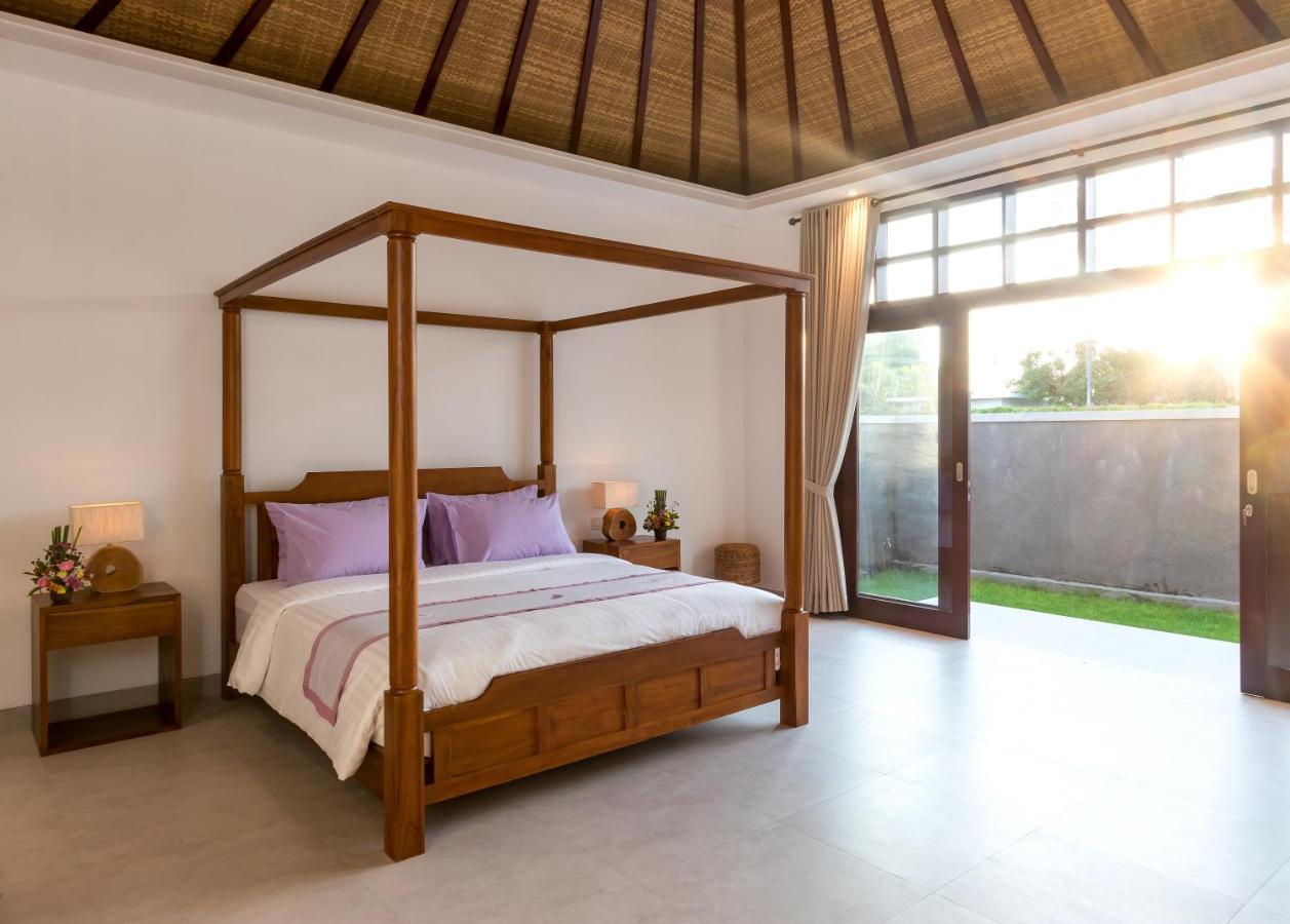Villa Besakih 5Br, 5 Mins To Beach - Canggu Ngoại thất bức ảnh