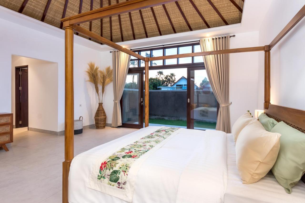 Villa Besakih 5Br, 5 Mins To Beach - Canggu Ngoại thất bức ảnh